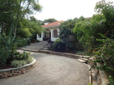 Africa House Malawi: Warm welcome, friendly staff, great breakfast and lunch/dinner options. Beautiful hotel and garden (Belgian Guest)m).